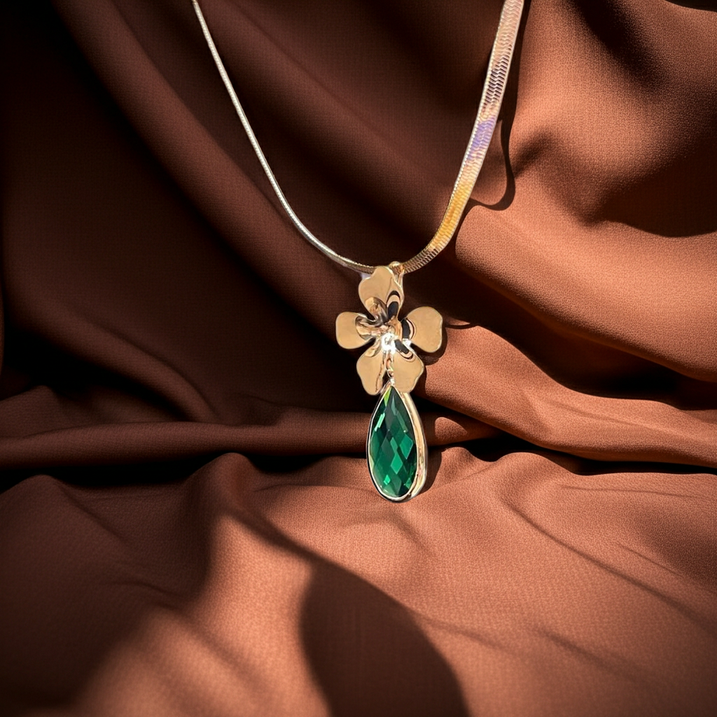 Emerald Blossom Gold Pendant – Timeless Elegance by MIORA